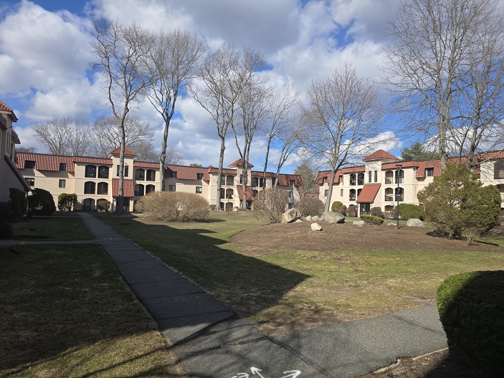 685 Oak St # 2 Unit: 11-2