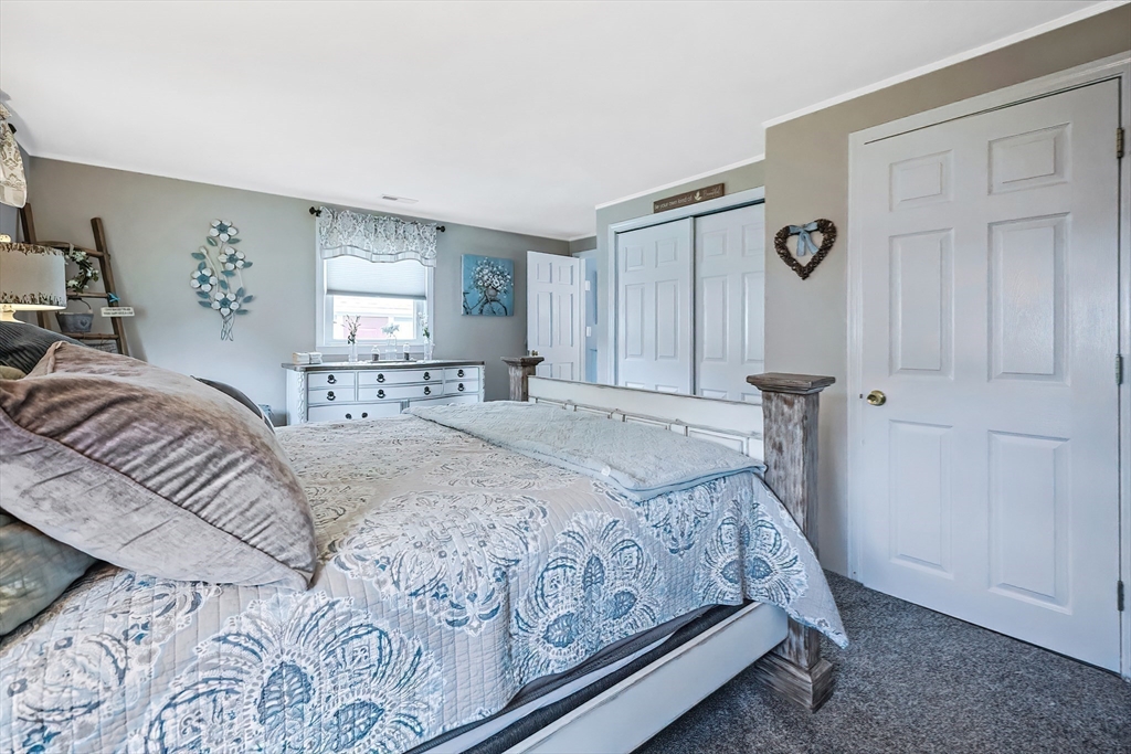 7 Highland Circle