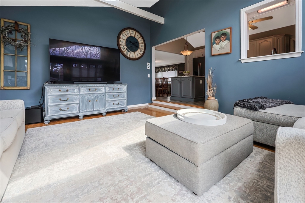 7 Highland Circle