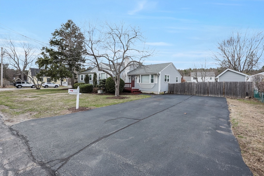 7 Highland Circle
