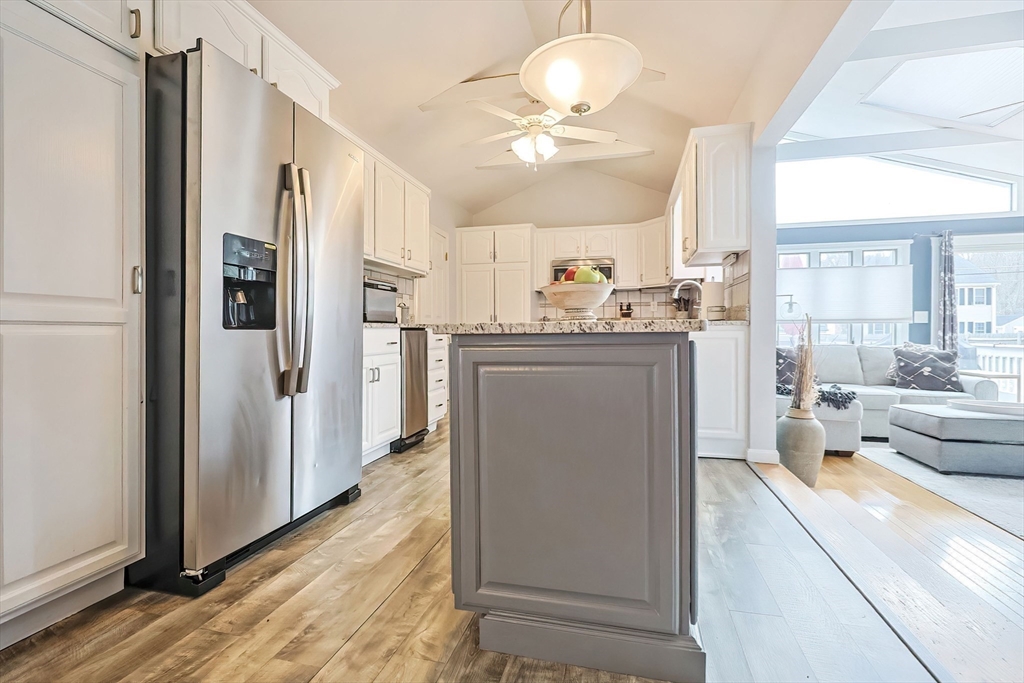 7 Highland Circle