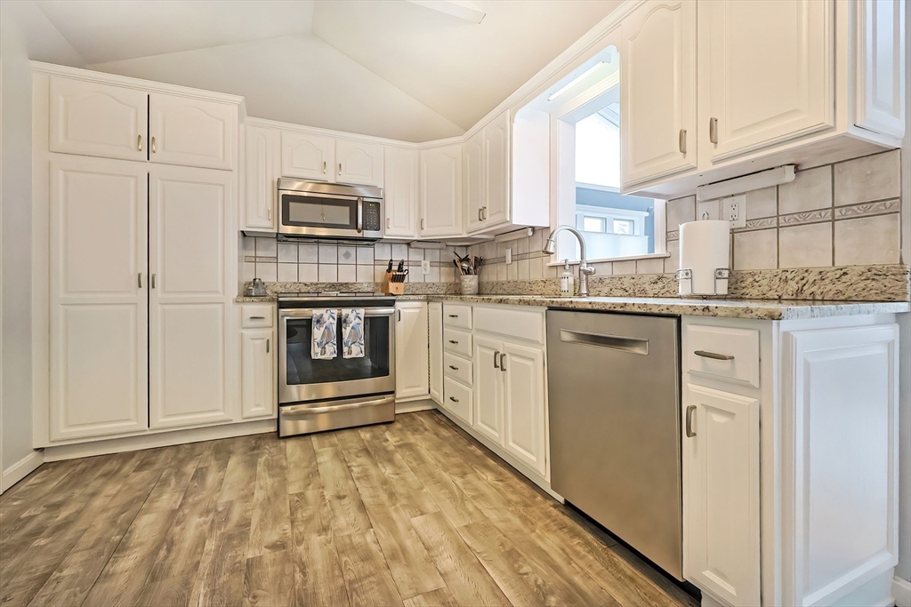 7 Highland Circle