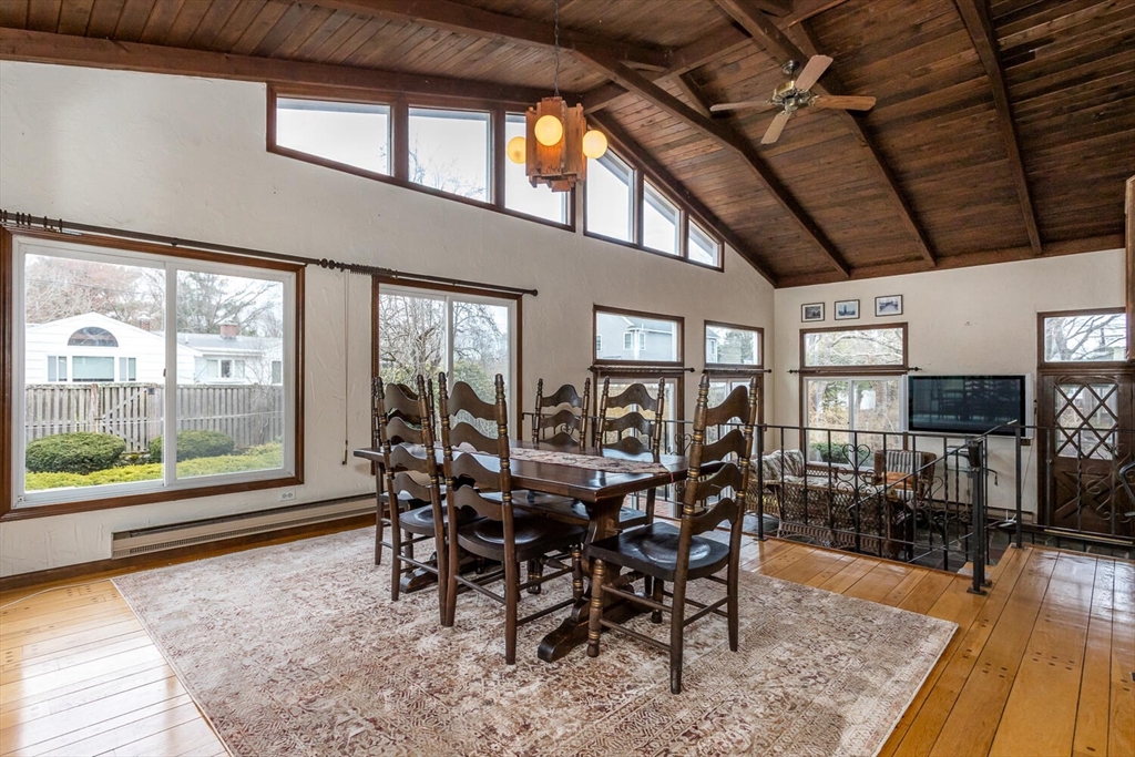 3 Hickory Ln