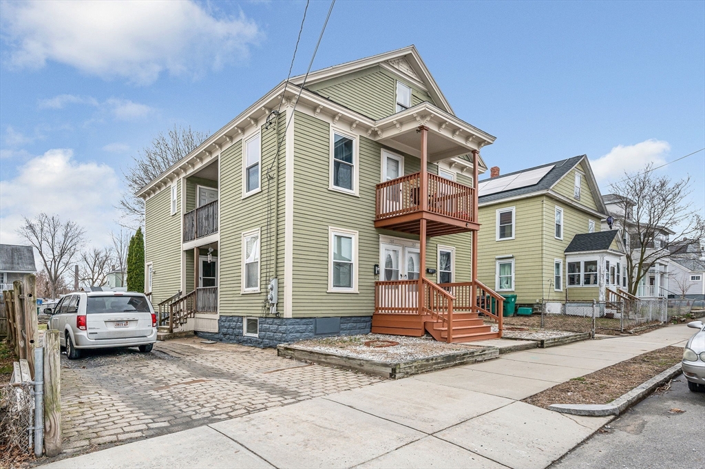 190-192 W 6th St