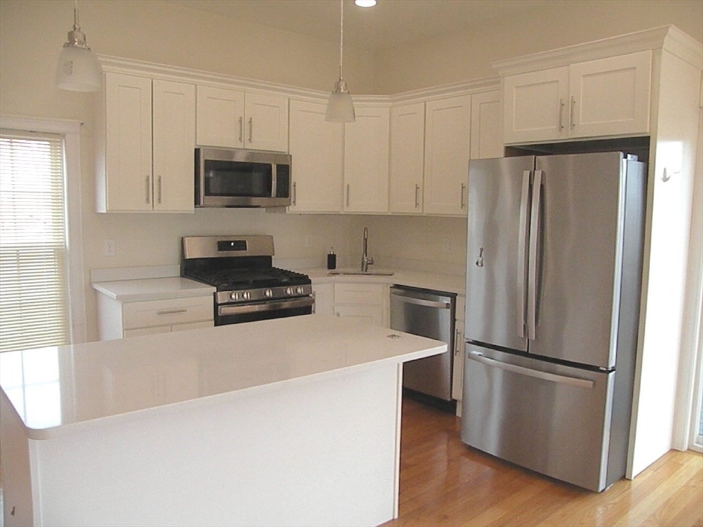 21 N.Franklin Street # B