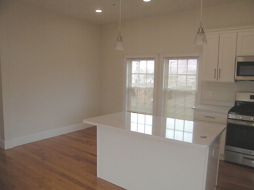 21 N.Franklin Street # B