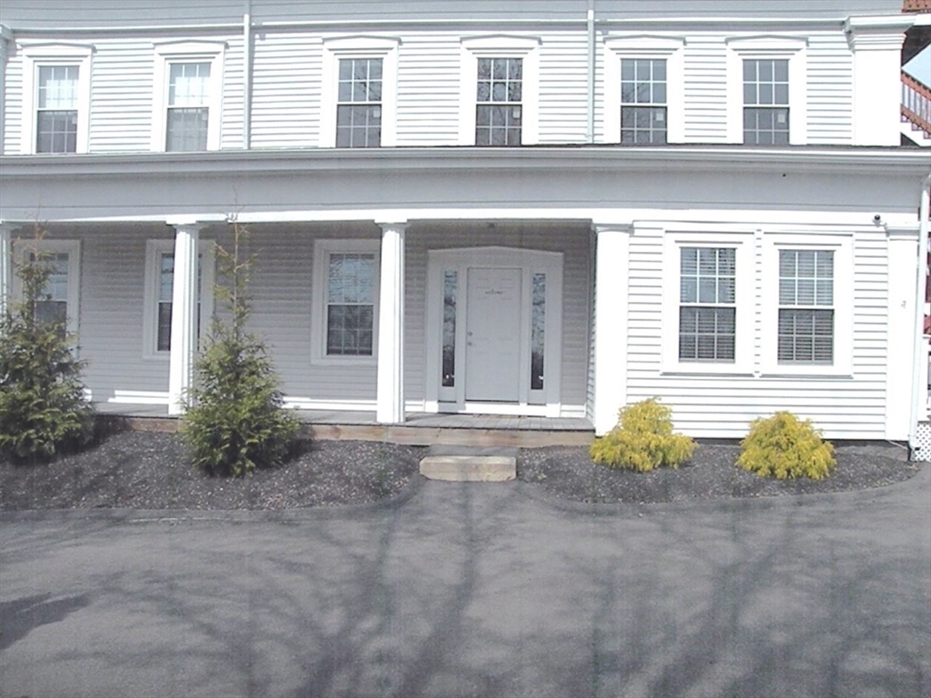 21 N.Franklin Street # B
