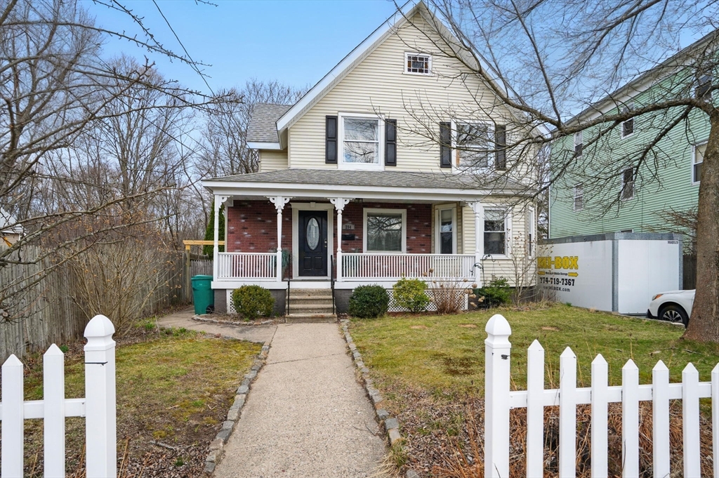 294 S Main St