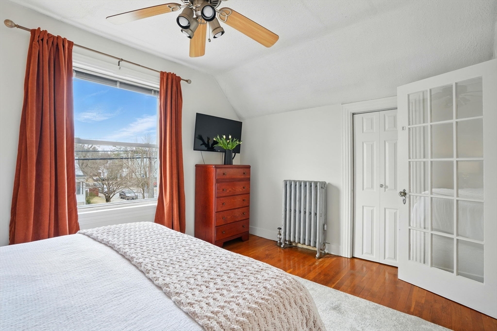 294 S Main St
