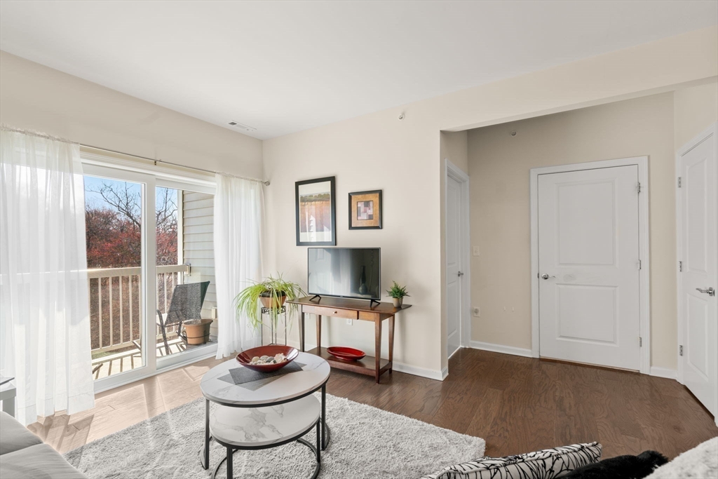 1410 Pennington Drive # 1410