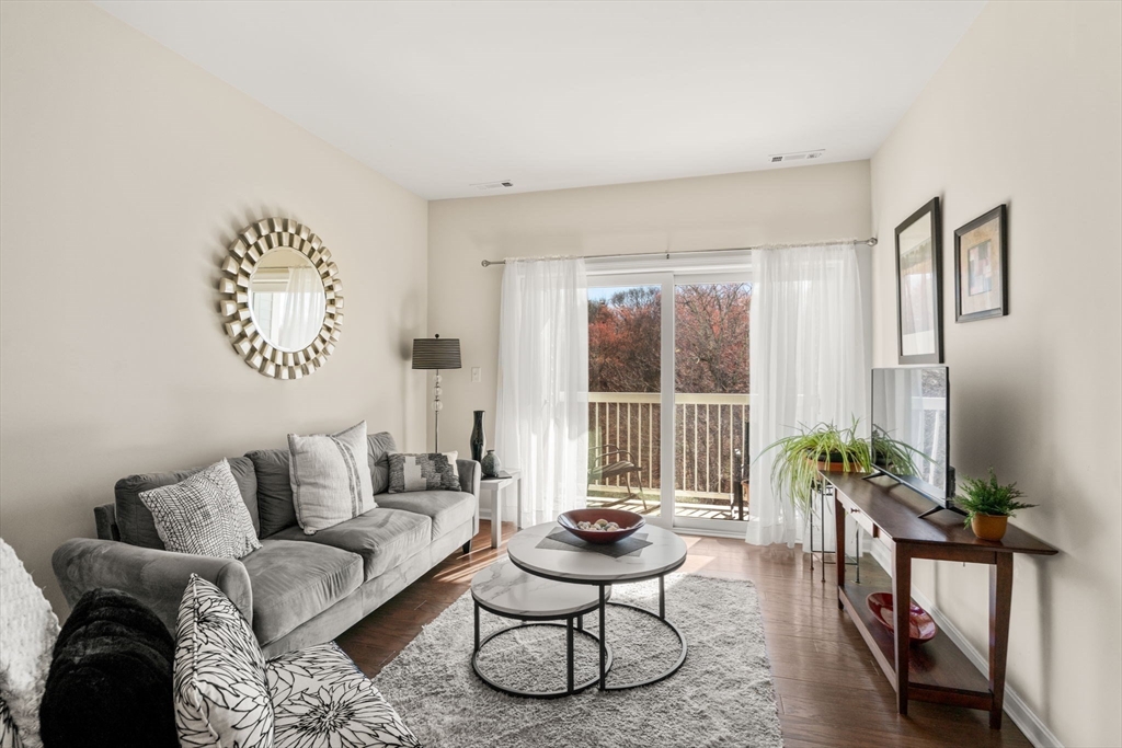 1410 Pennington Drive # 1410