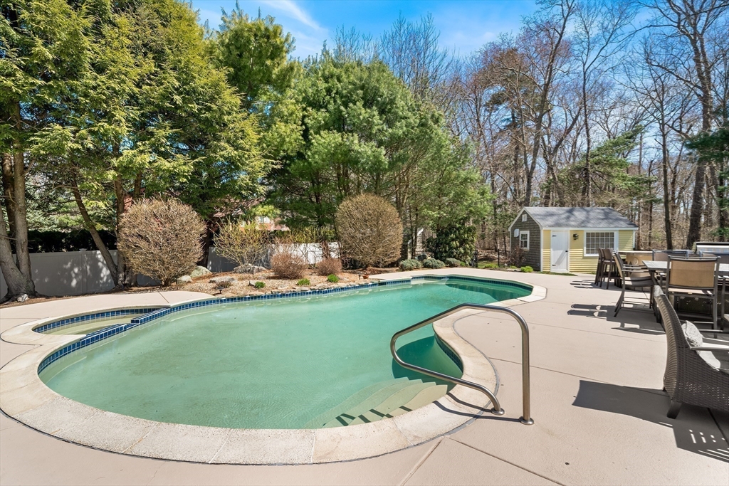 75 Amherst Ave