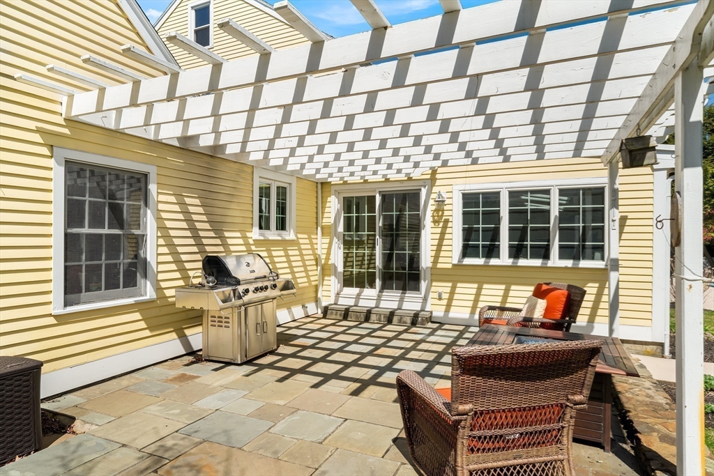 75 Amherst Ave