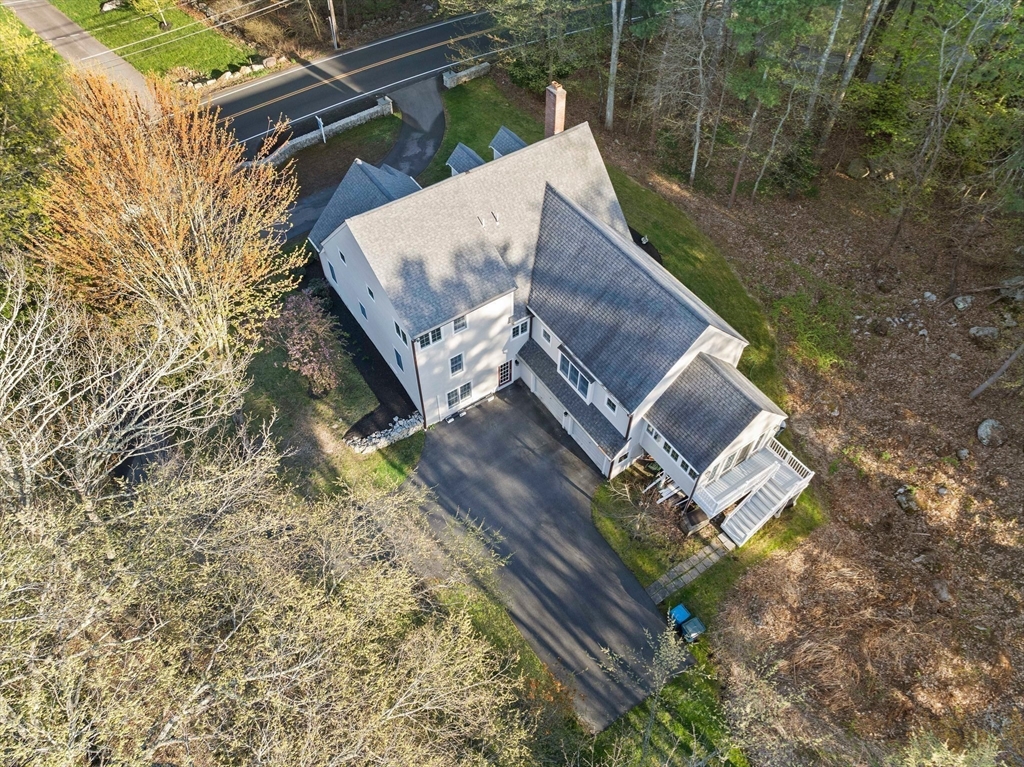 307 York St