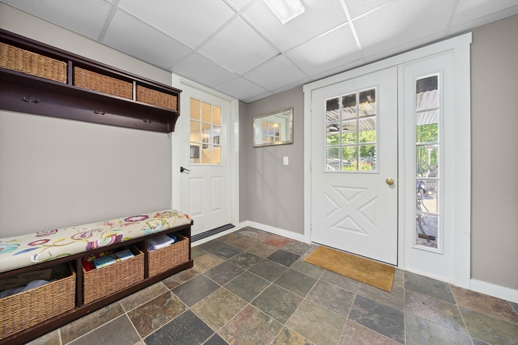 464 Bay Road