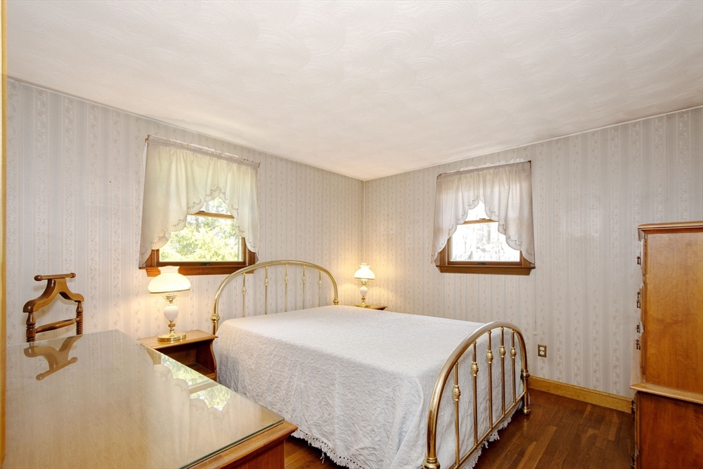 6 Clover Road