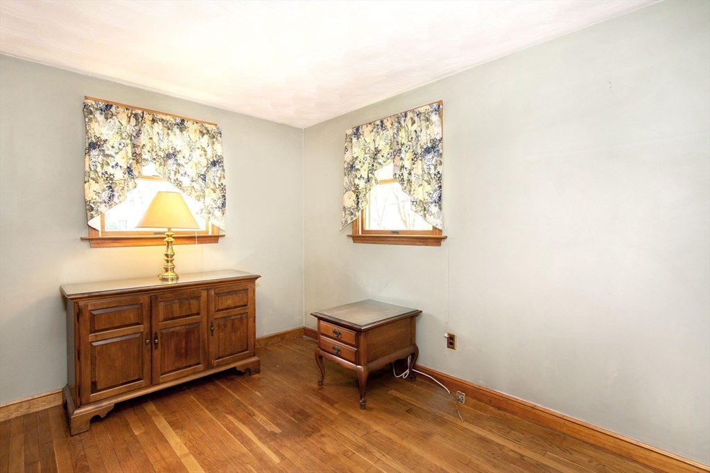 6 Clover Road