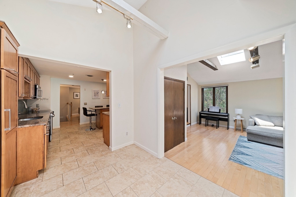 20 Condor Rd