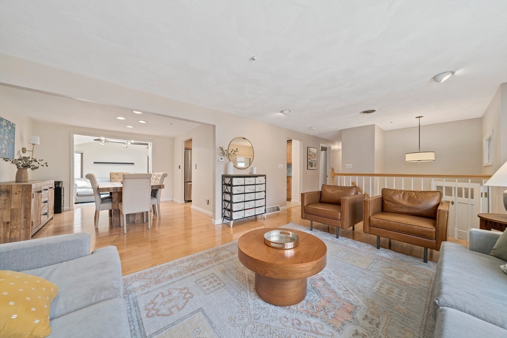 20 Condor Rd