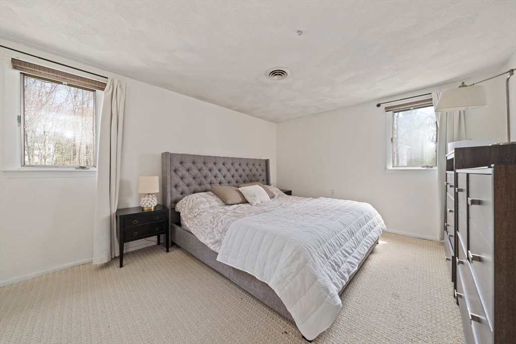 20 Condor Rd
