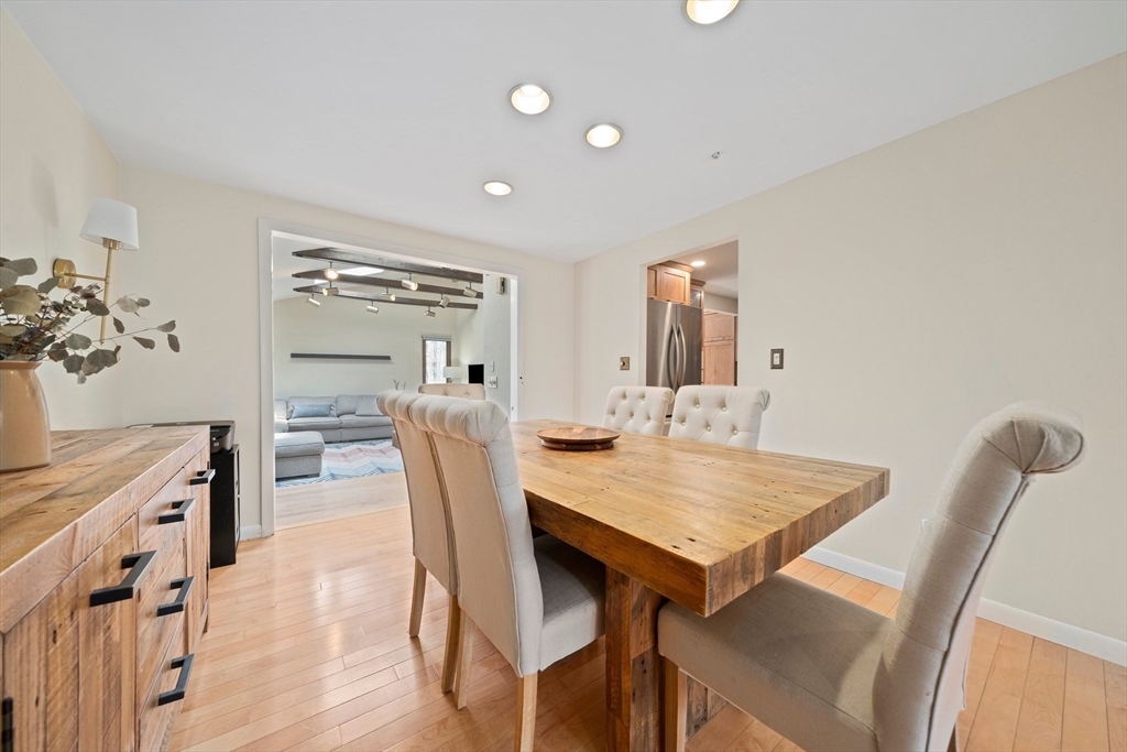 20 Condor Rd