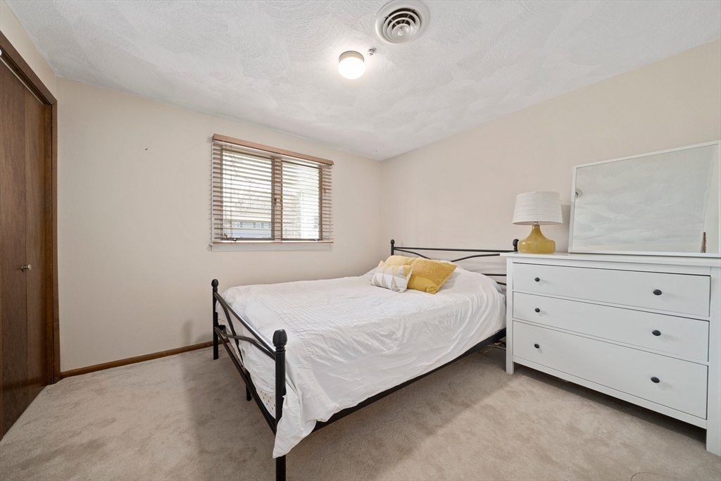 20 Condor Rd