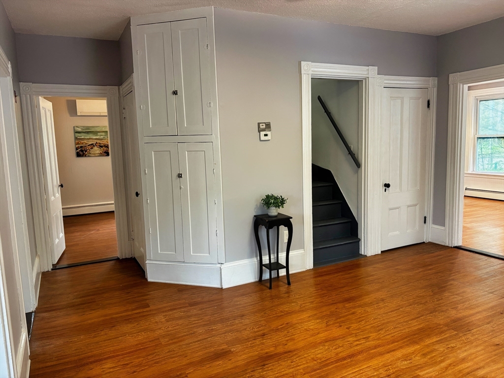 1048 Main St
