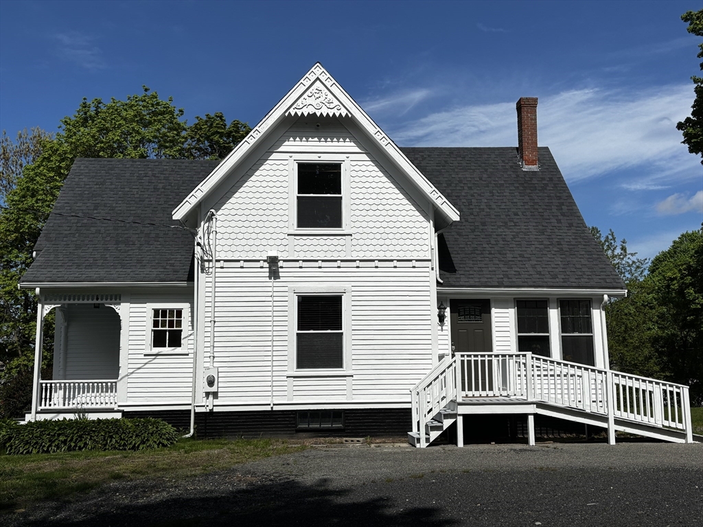 1048 Main St