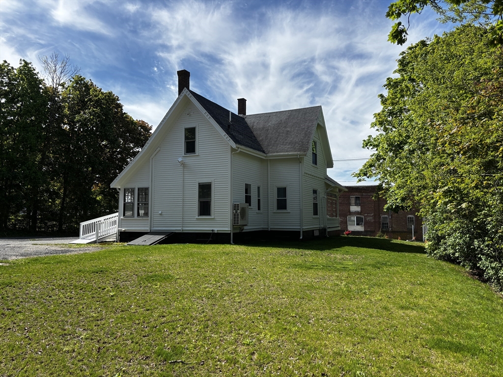 1048 Main St