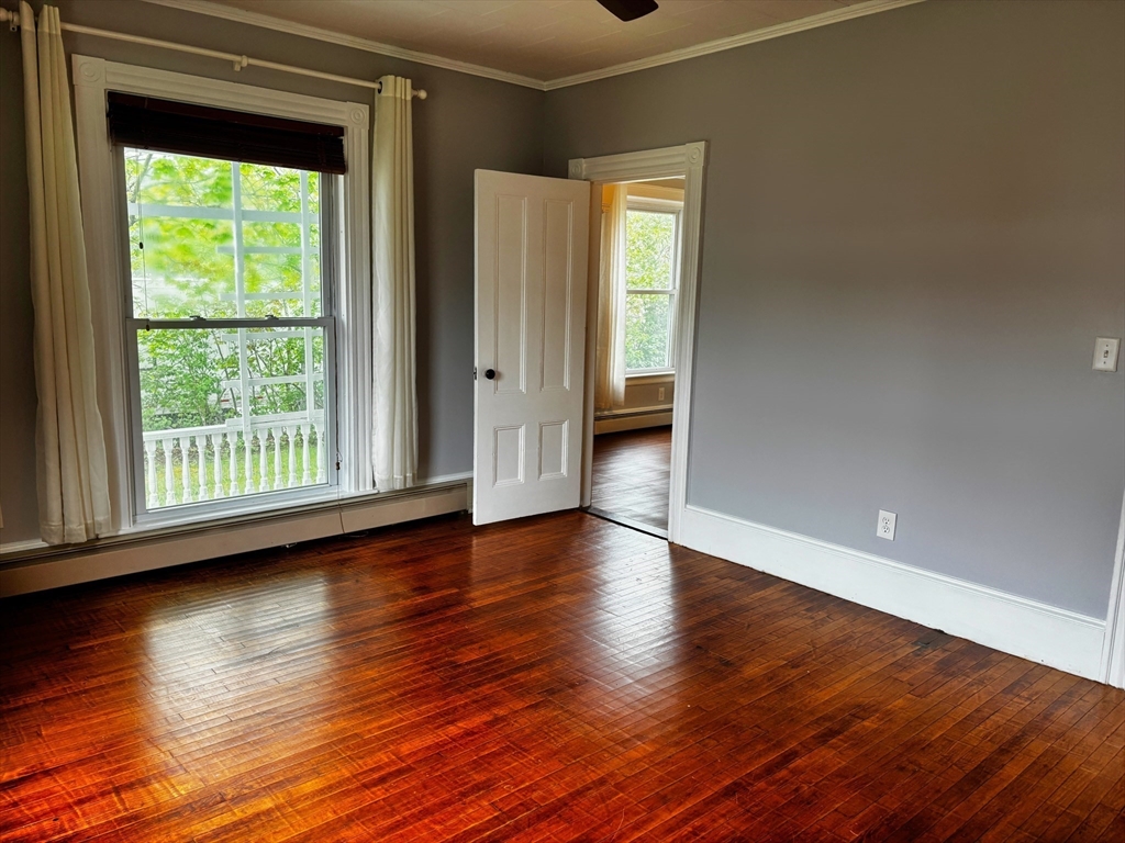 1048 Main St