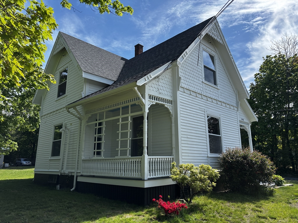 1048 Main St