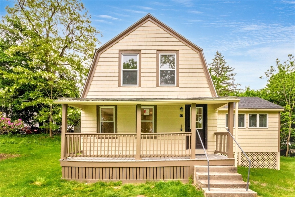 67 Thatcher St