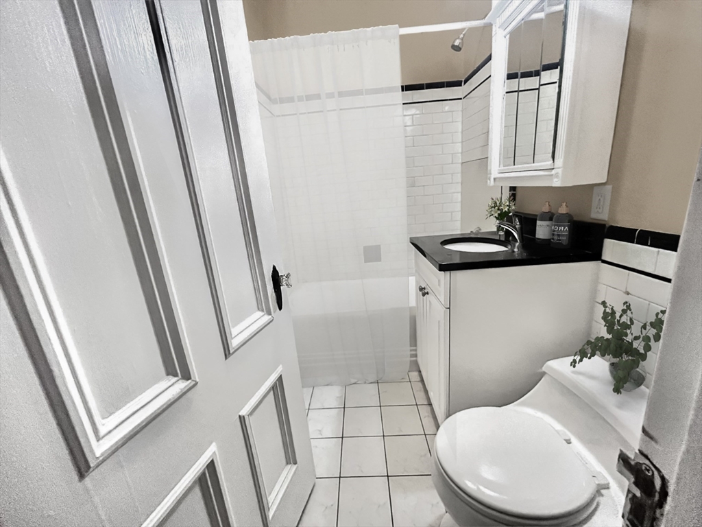 229 Newbury Street # 2