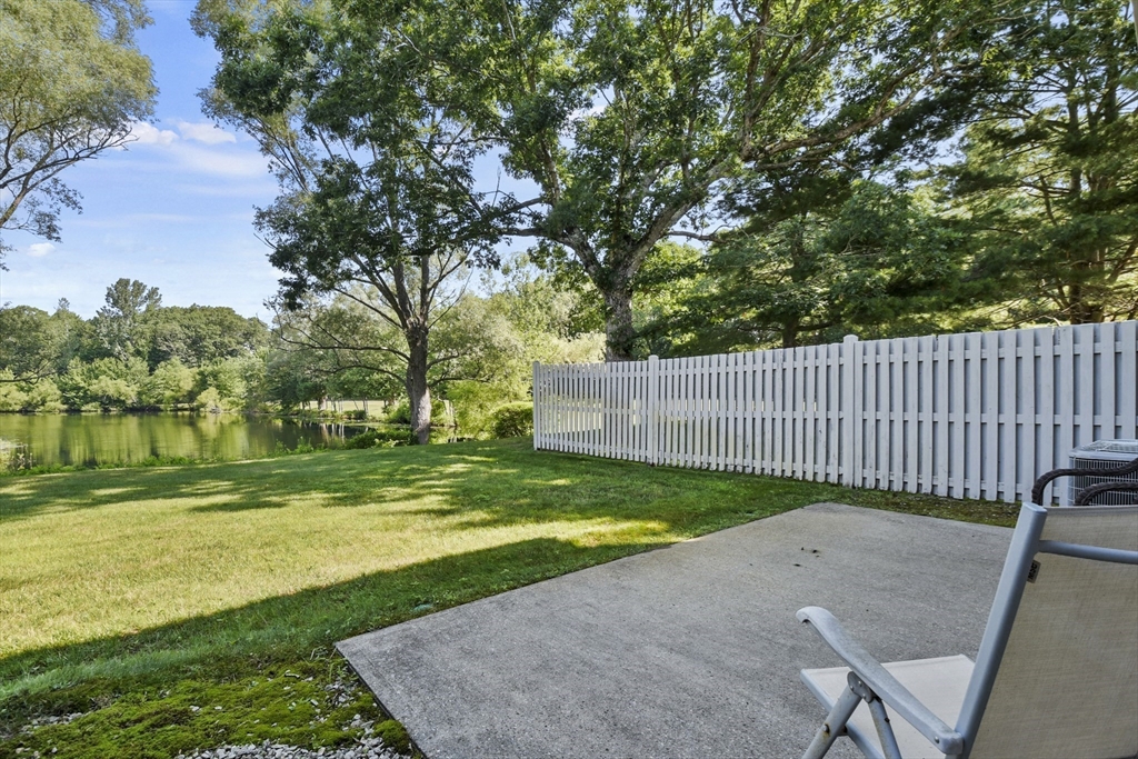 1 Willow Pond Dr # 1