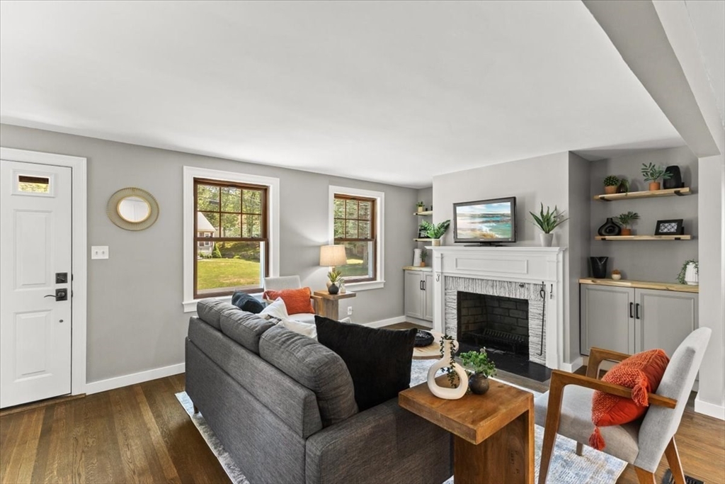 15 Intervale Rd
