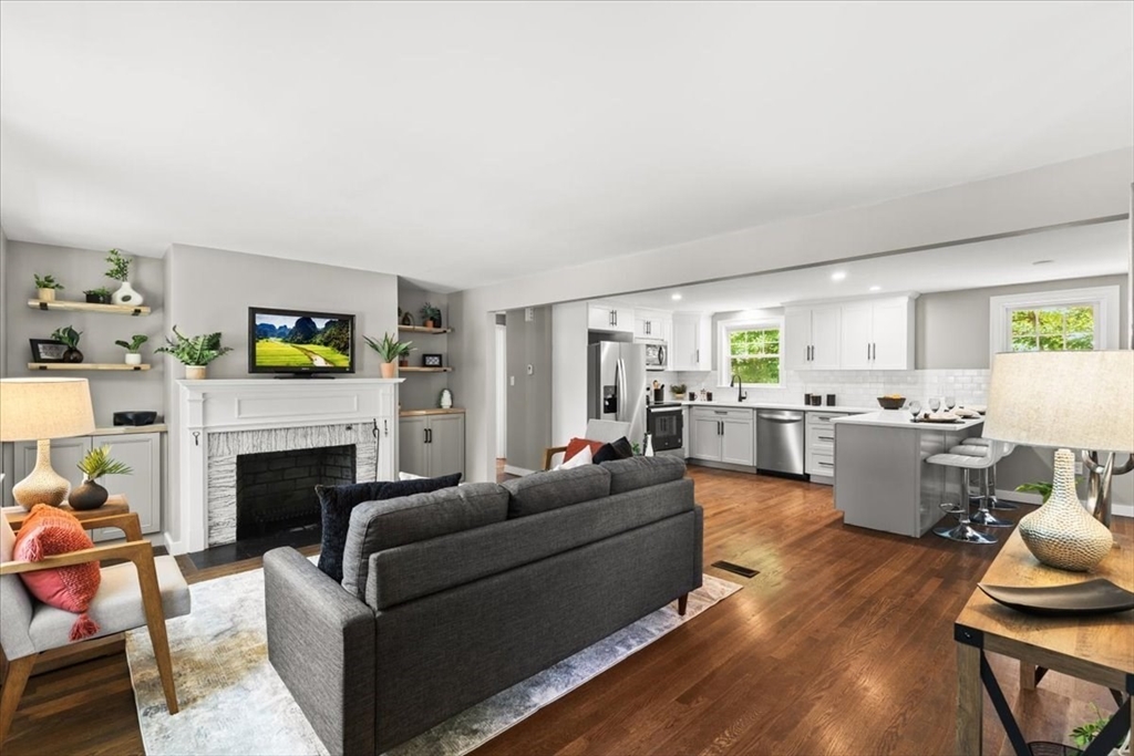 15 Intervale Rd