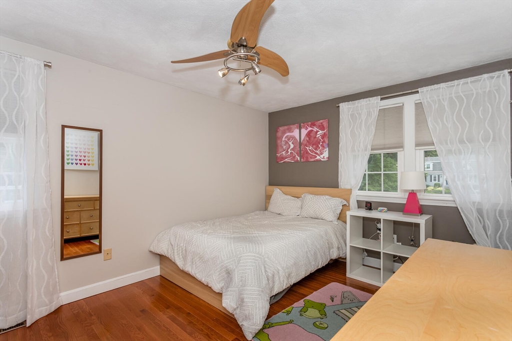 11 Kathryn Ln