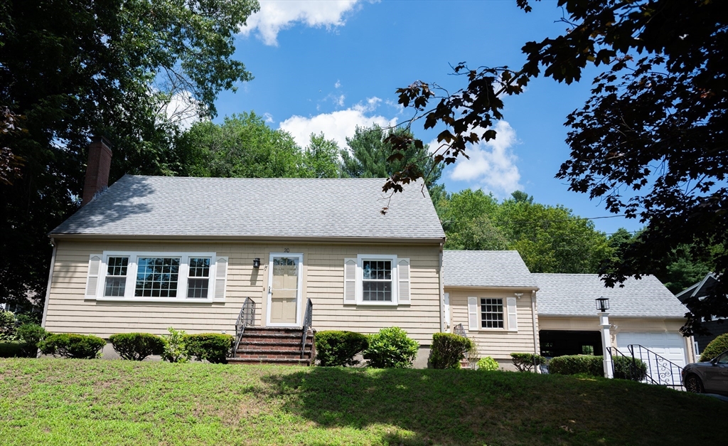 20 Hemlock Dr