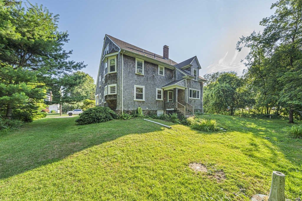 54 Brook Rd