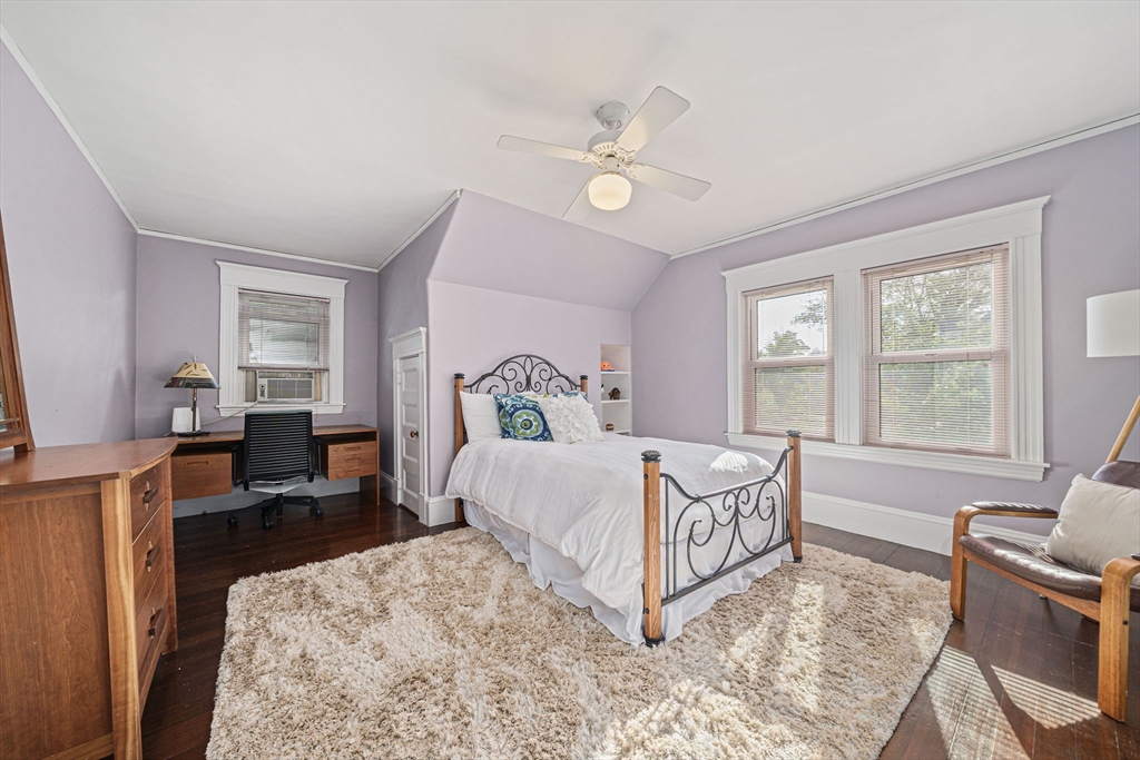 54 Brook Rd