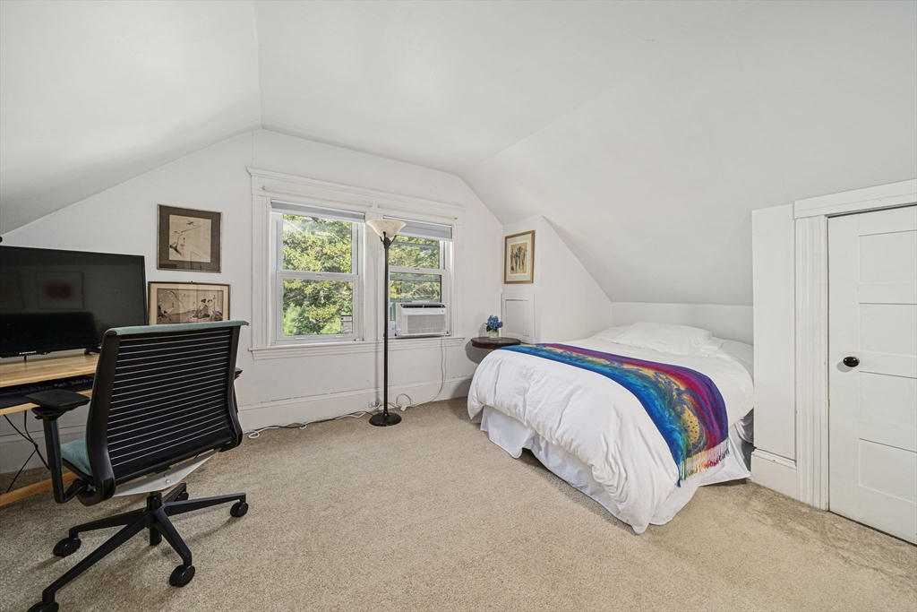 54 Brook Rd