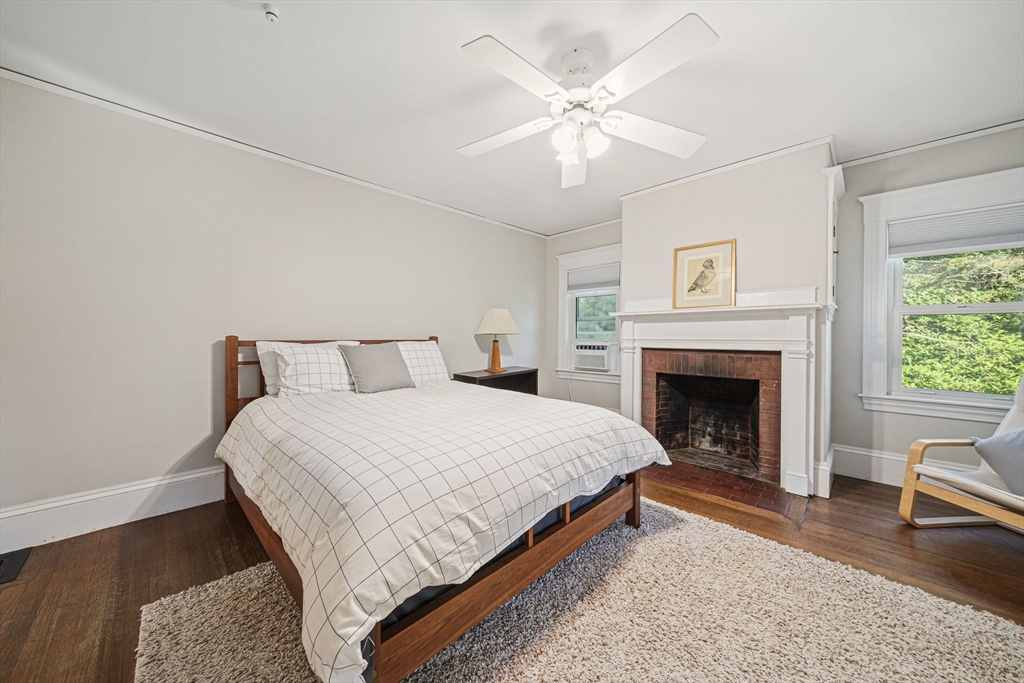54 Brook Rd