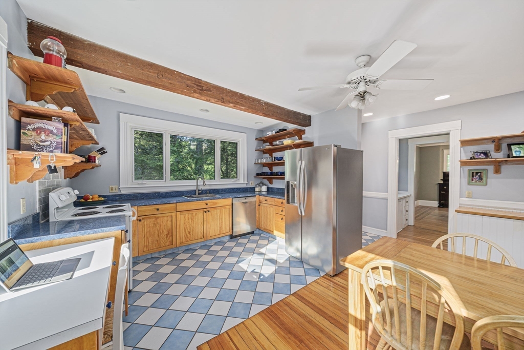 54 Brook Rd