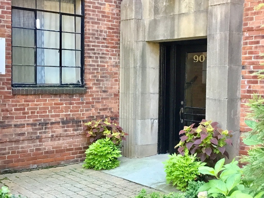 90 Marion St # 1