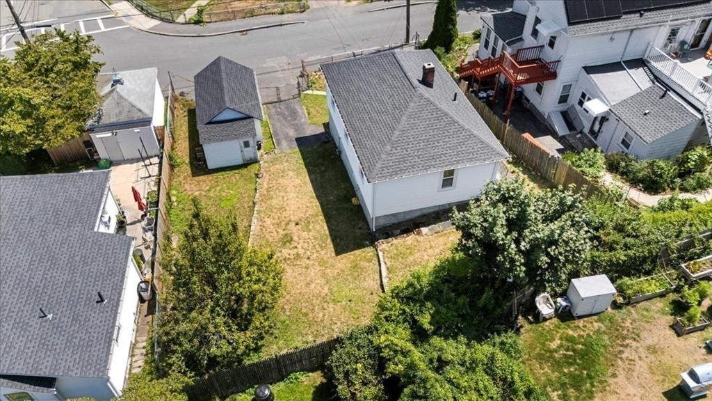 93 Roberts St