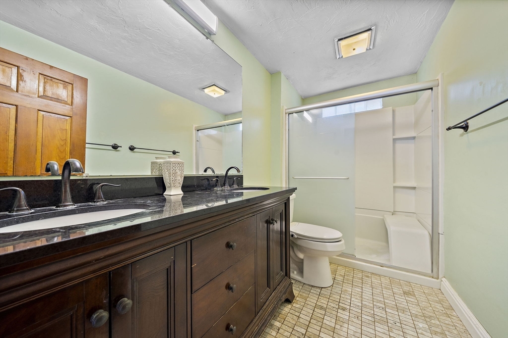 475 E Main Street
