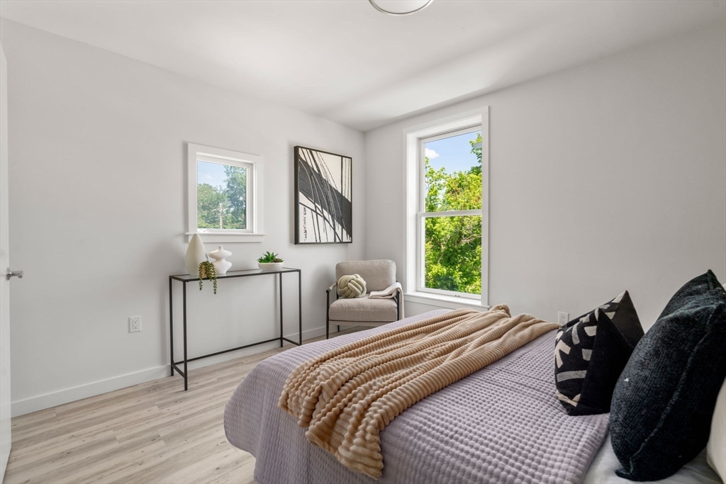 602 Canterbury # 7, Boston Unit: 7