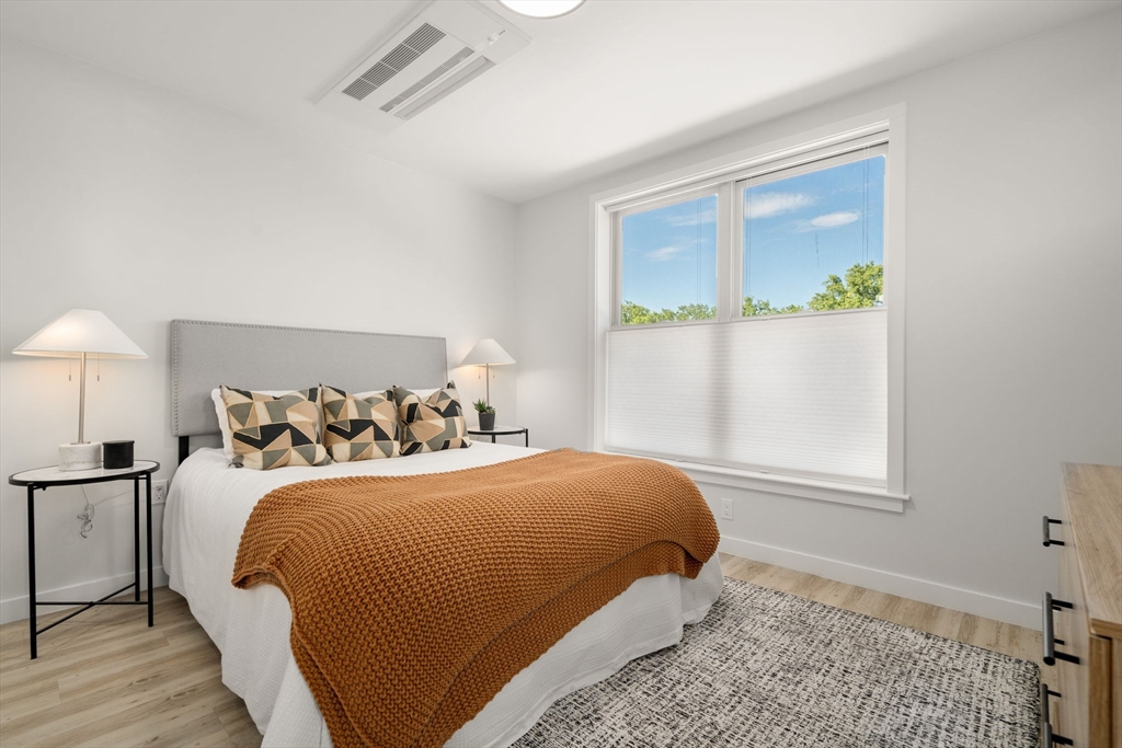 602 Canterbury # 7, Boston Unit: 7