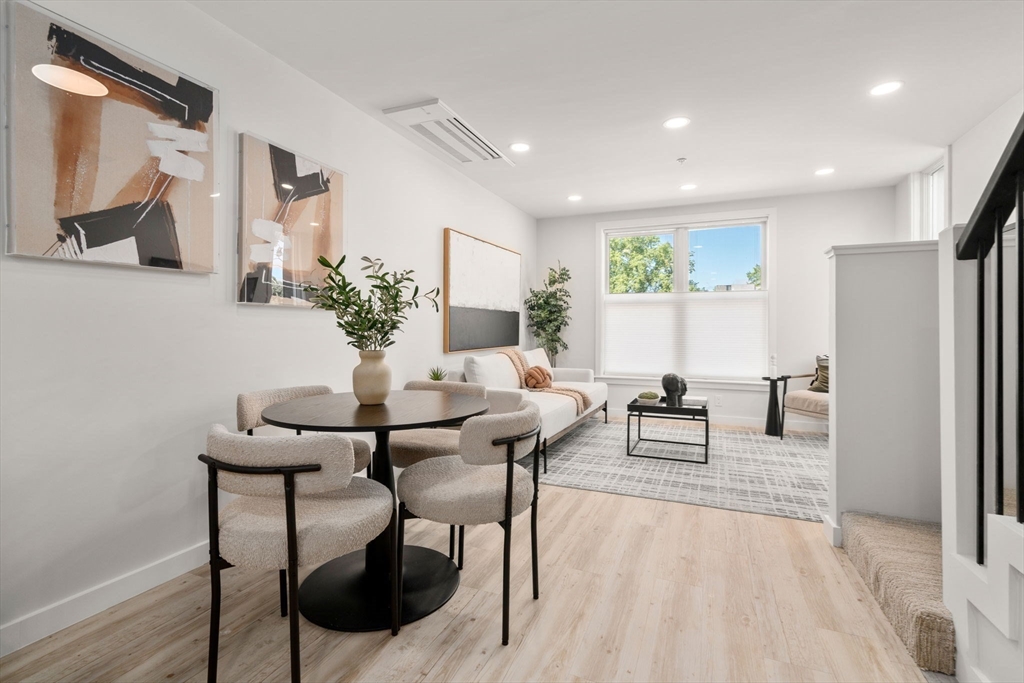 602 Canterbury # 7, Boston Unit: 7