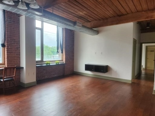 146 Court Street # 204